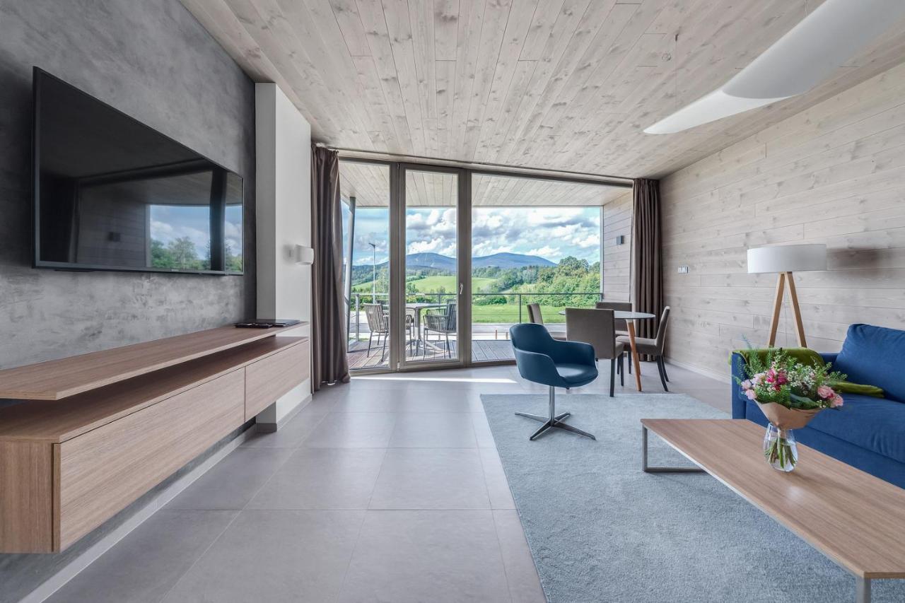 Apartmány HRÁDEČEK Mladé Buky Exterior foto